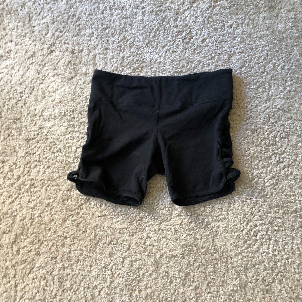 workout shorts/spandex